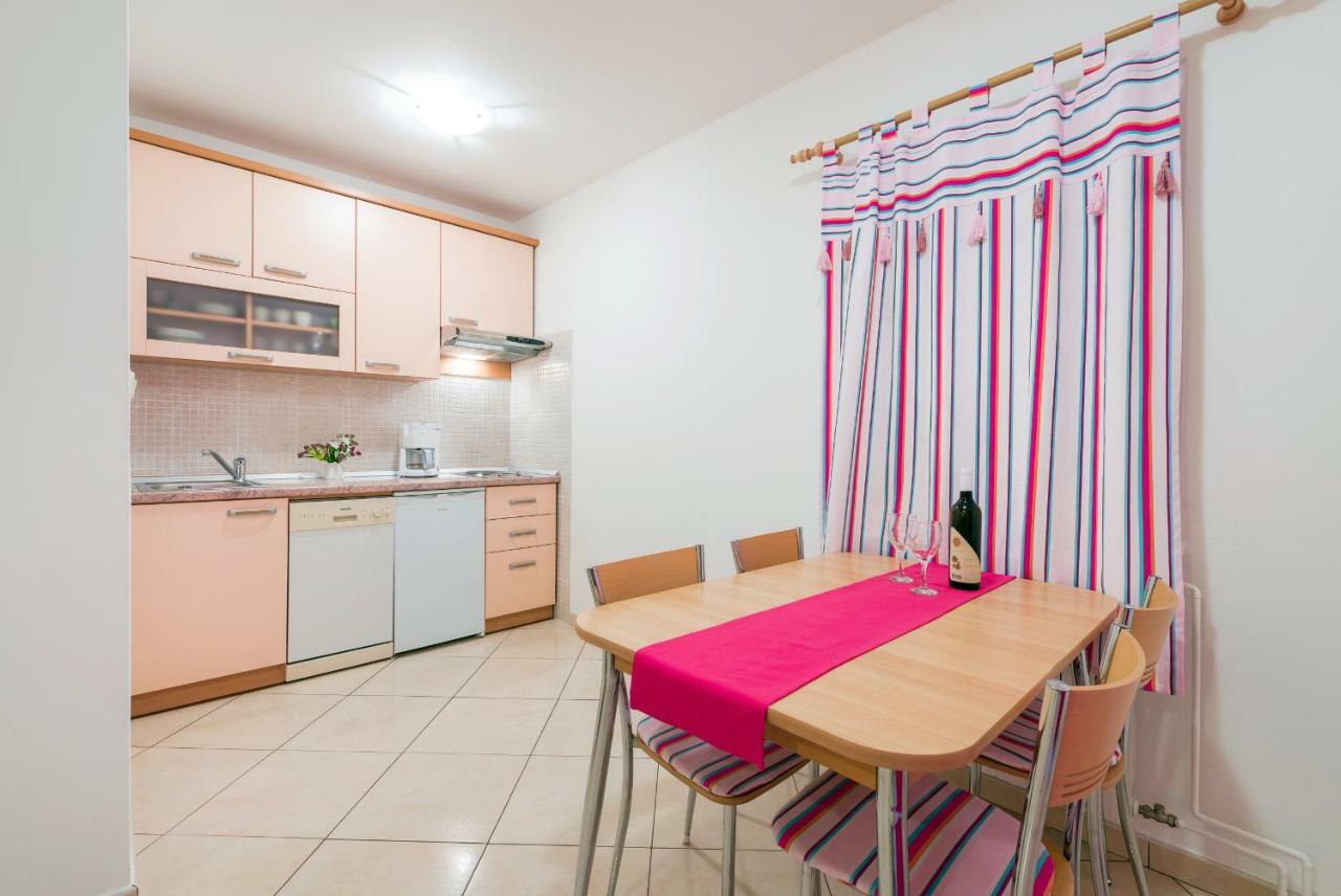 Apartments Villa Vallum Bol Kültér fotó