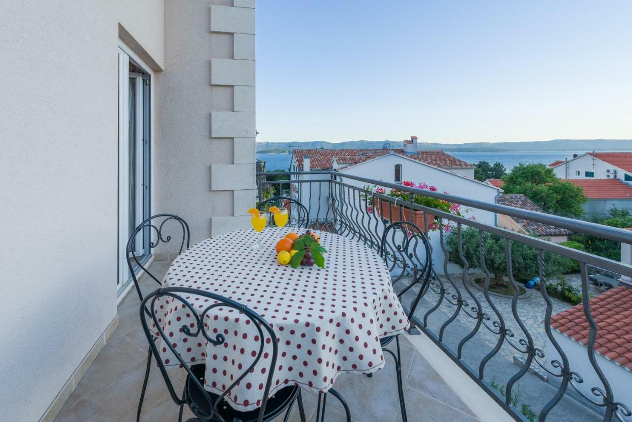 Apartments Villa Vallum Bol Kültér fotó