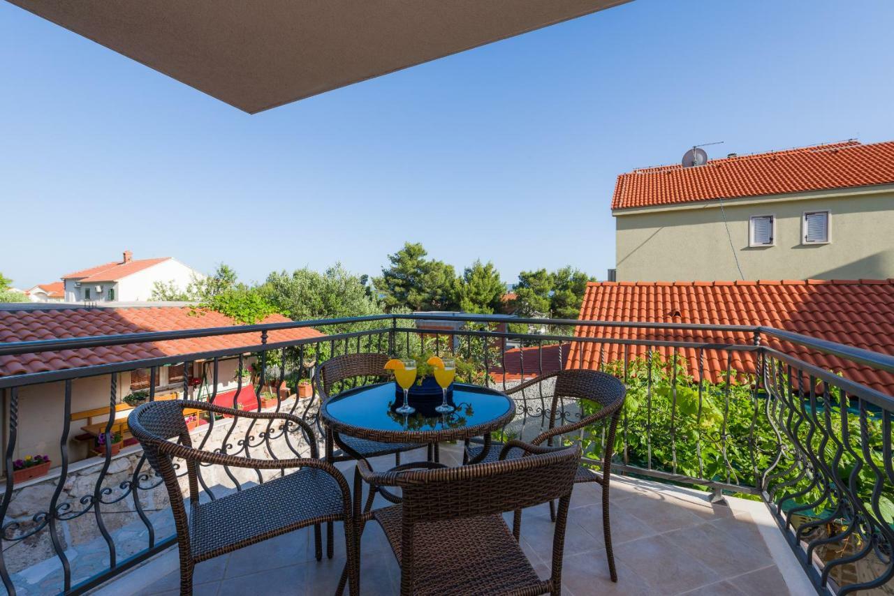 Apartments Villa Vallum Bol Kültér fotó
